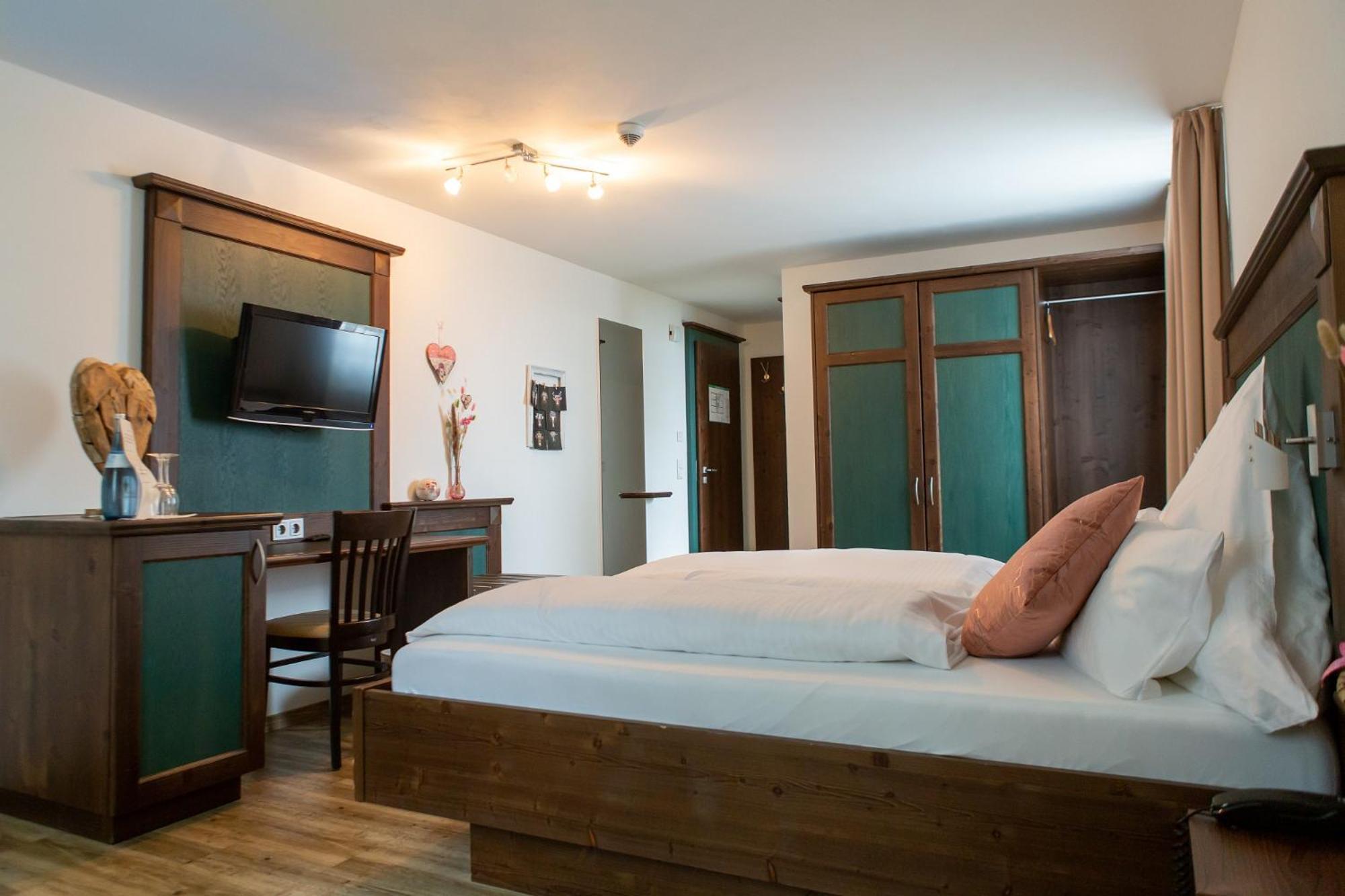Hotel Restaurant Auerhahn Bad Wildbad Εξωτερικό φωτογραφία